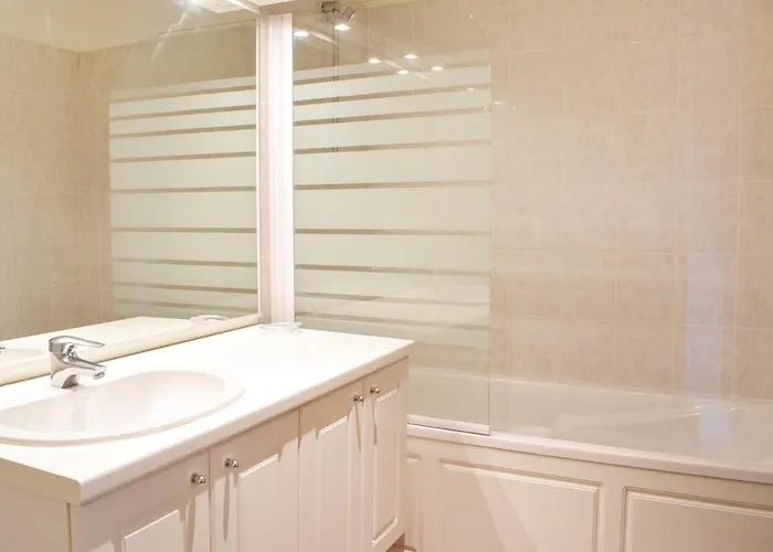 Amazing In St Clement Rancoudray *